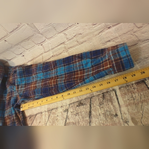L.L. Bean Mens Vintage Slightly Fitted Plaid Flannel Button Down Purple Brown L - Picture 13 of 13